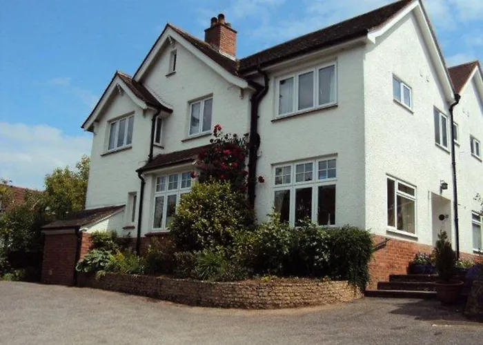 Coombe Bank Guest House
