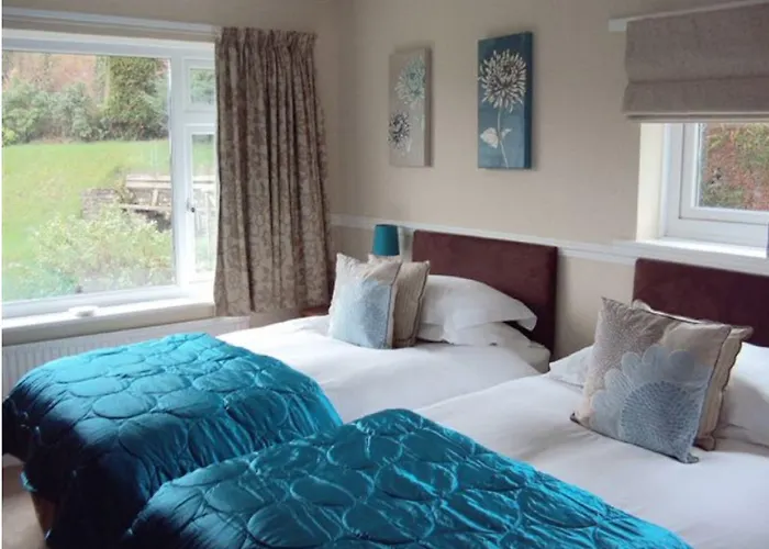 Coombe Bank Guest House