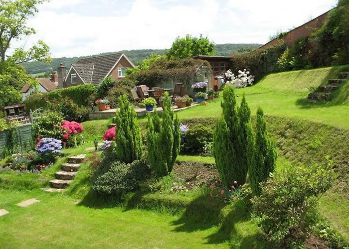 Coombe Bank Guest House