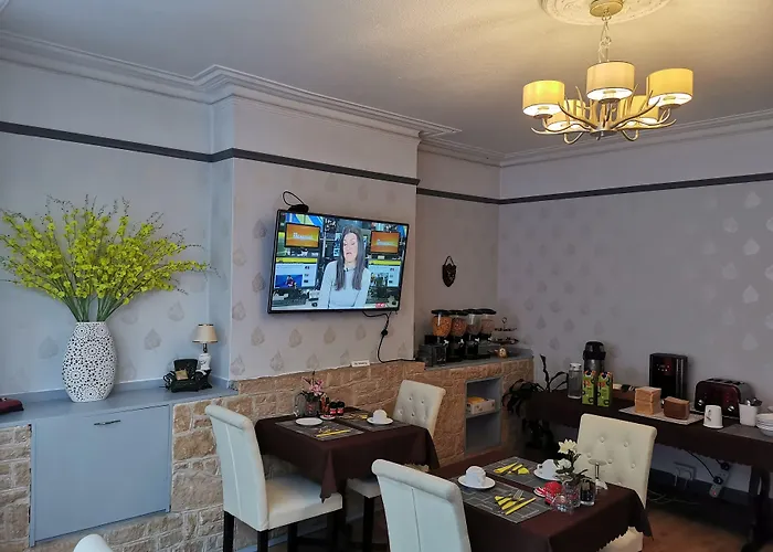 Adams Guest House