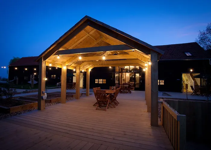 Creeksea Place Barns