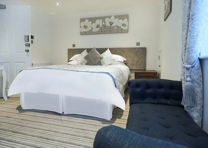 The Rose And Crown Hotel Thorpe-le-Soken, United Kingdom
