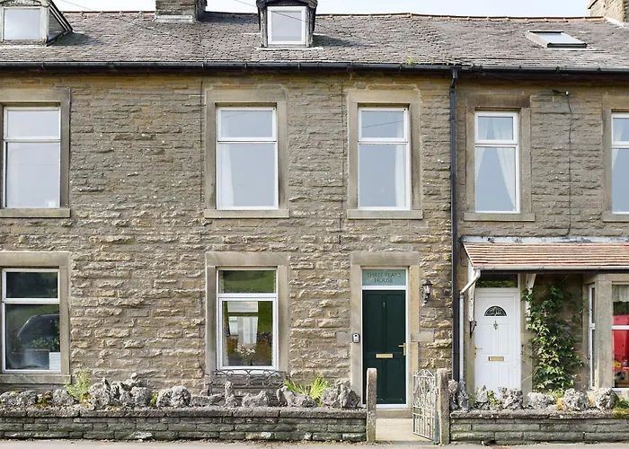 Three Peaks House