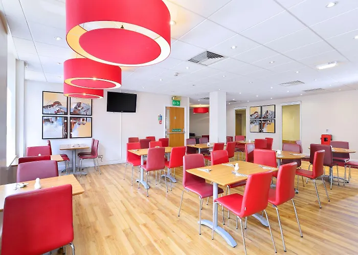 Travelodge Aberdeen Central