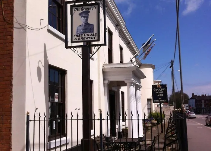 Georgian House Hotel