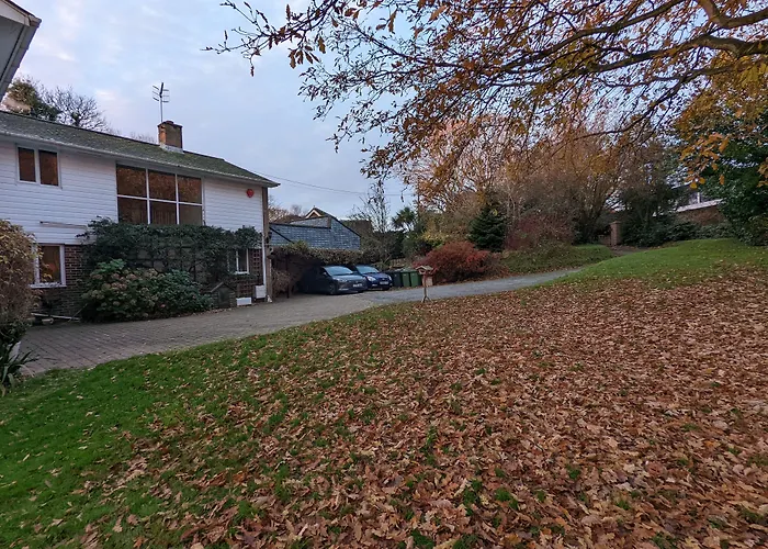 Summerfields House