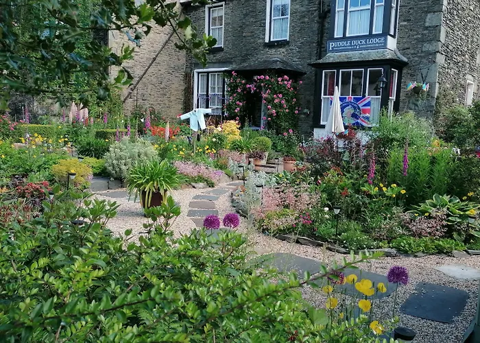 Puddle Duck Lodge (Adults Only)