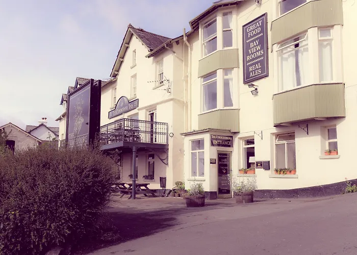 The Commodore Inn