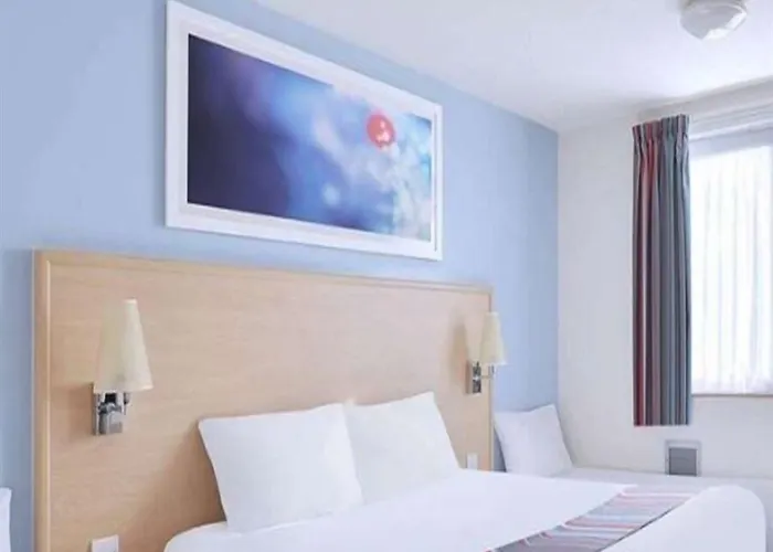 Travelodge Central