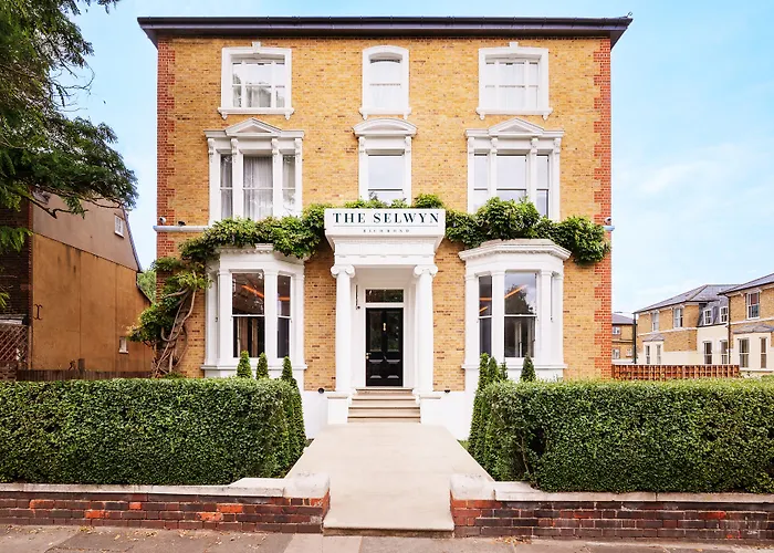 Selwyn, Richmond