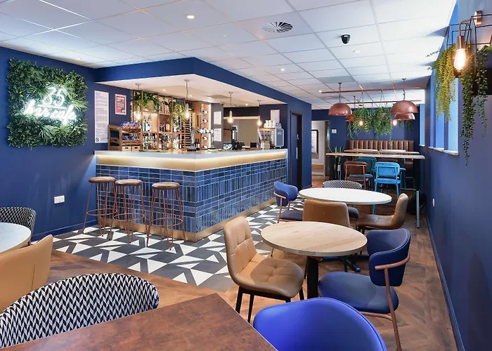 Travelodge Central Queen Street