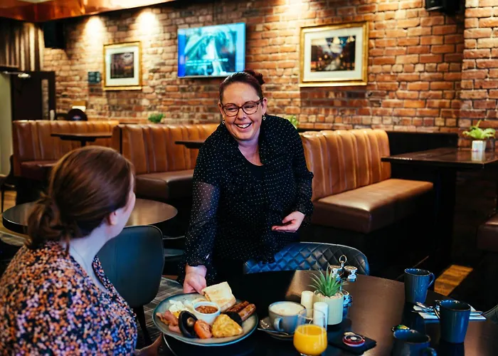 The Duke Of Edinburgh Hotel & Bar