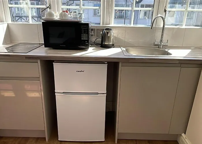 Crompton Guest House Hounslow, United Kingdom