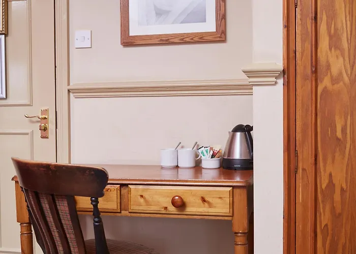 Dog House By Chef & Brewer Collection