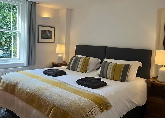 Luccombe Villa Holiday s