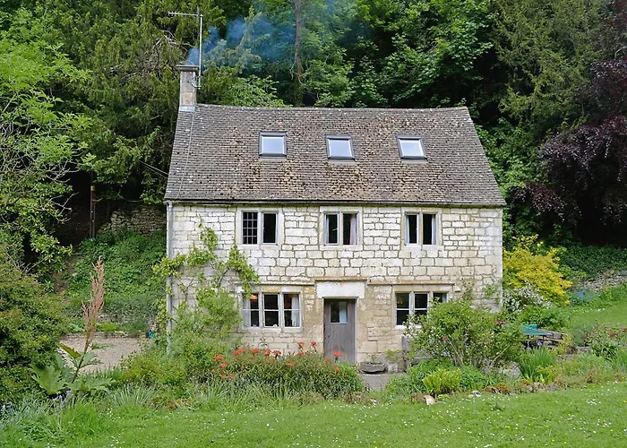 Driftcombe Farmhouse Bisley , United Kingdom