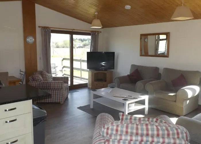 Avonvale Holiday Lodges, Your Home From Home On The Edge Of The Cotswolds