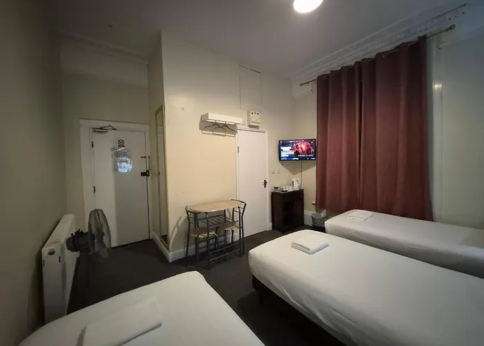 Victorin House - All Rooms Are En-Suite