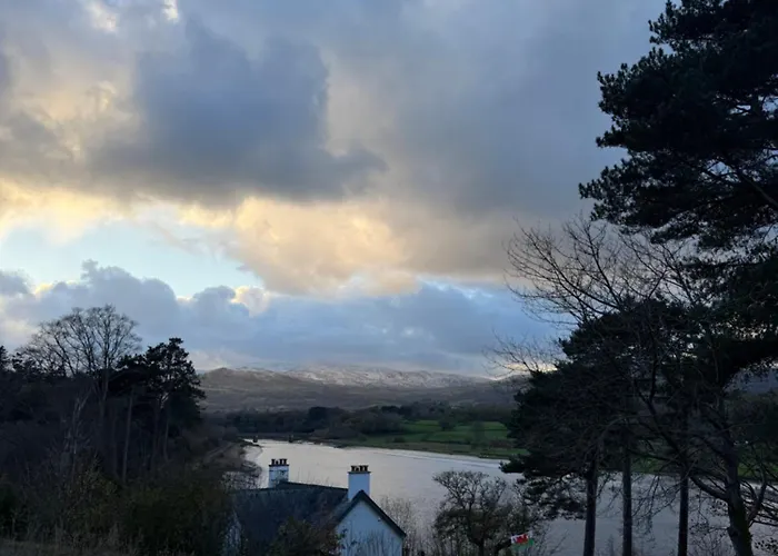 Farmhouse At Bodnant Welsh Food