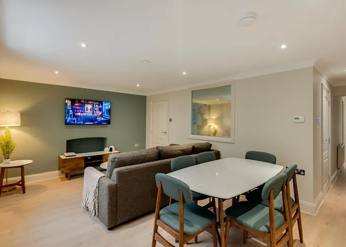Refurbished Jan 26 - Meridian Place - Sleeps 7