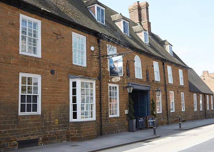 Saracens Head Hotel By Greene King Inns