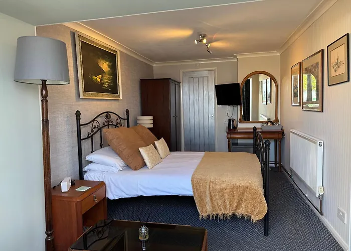 Knights Court Hotel
