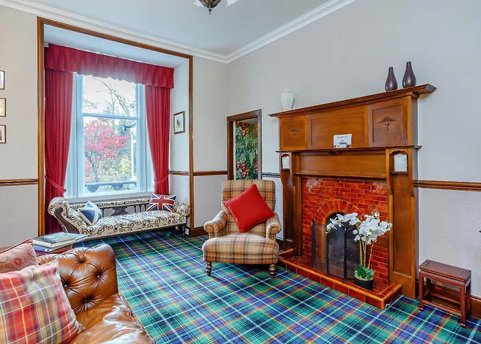 Craigendarroch House