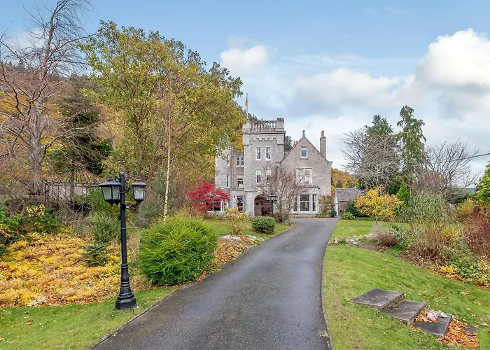 Craigendarroch House
