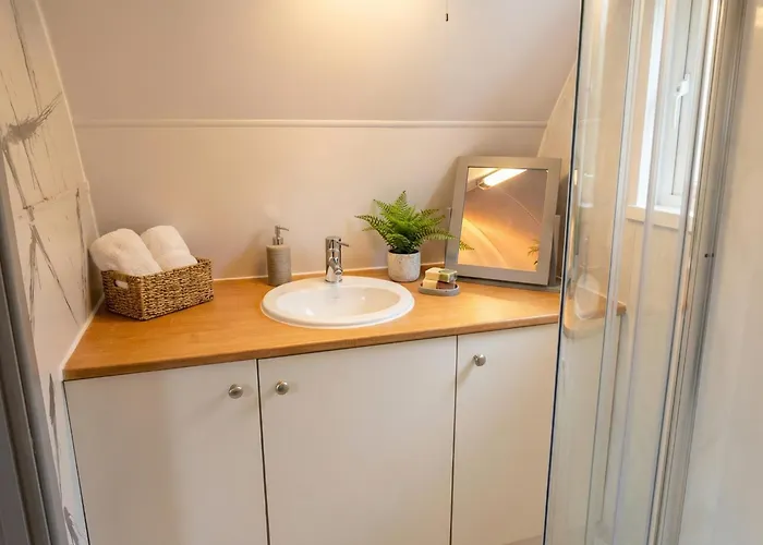 Caplor Glamping & Lodges