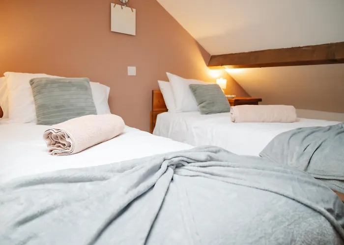 Vale Farm Cottages