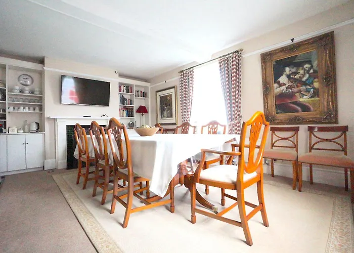 Colthrop Manor B&B