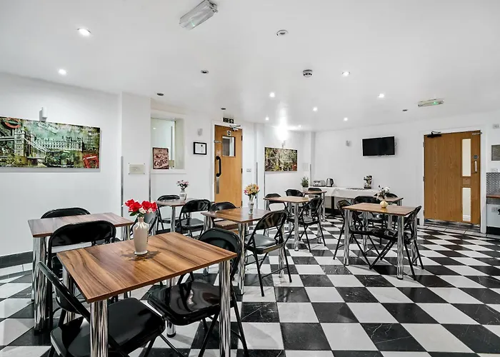 Lucky 8 Hotel Ilford, United Kingdom