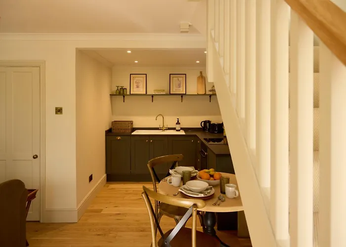 Great Ashley Farm Shepherds Huts And Cottage Bradford-On-Avon, United Kingdom