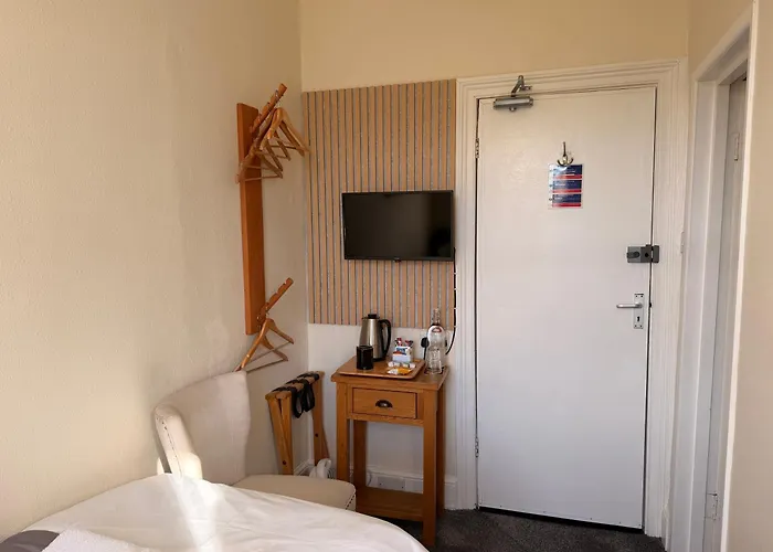 Cairn House - Bed & Breakfast Ilfracombe, United Kingdom