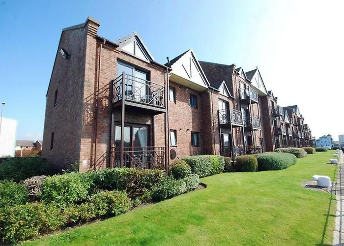 Harbour House - Donnini Apartments