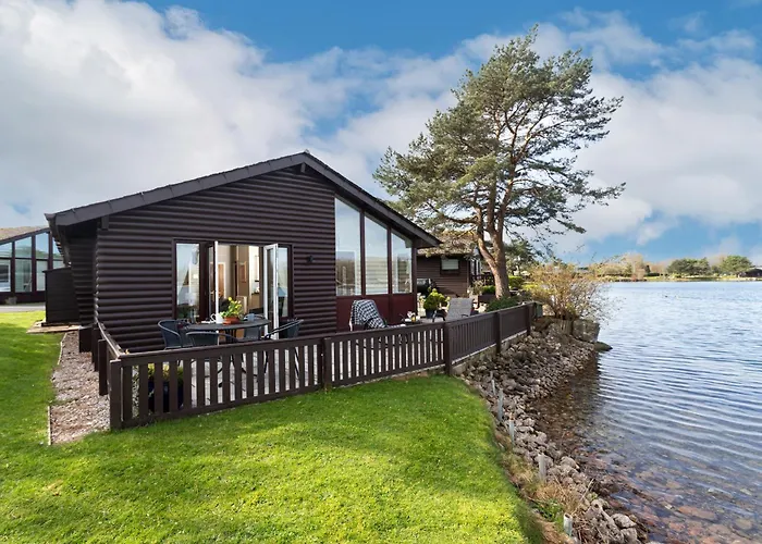 Keer Lodge A Lakeshore Haven Pine Lake Resort