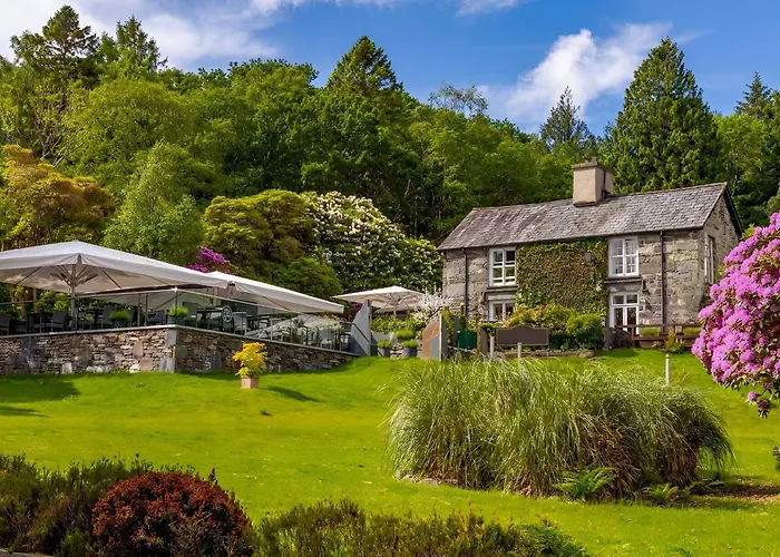 Aberdunant Hall, Snowdonia