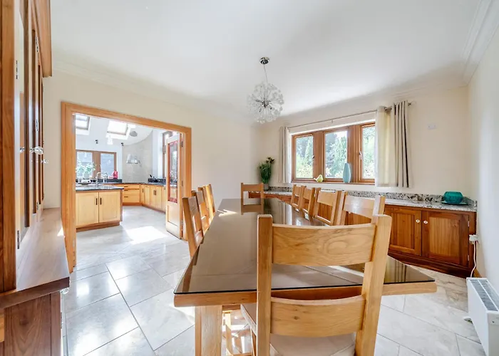 Manor House Villa Chesterfield, United Kingdom