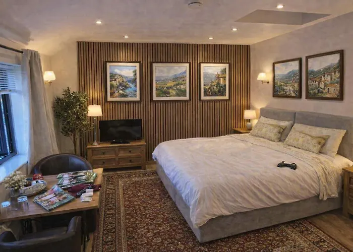 Miltons Country Lodge Lower Langford, United Kingdom
