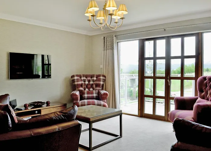 Lochnagar Lodge