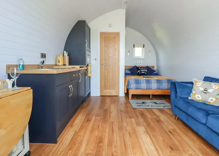 Honeypot Hideaways Luxury Glamping - Exclusively For Adults