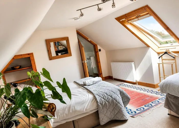 Nest Holiday Home Central Callander, Trossachs Self-Catering
