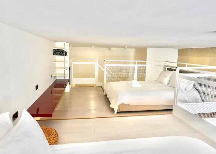 Trueman Court Luxury Serviced Apartments