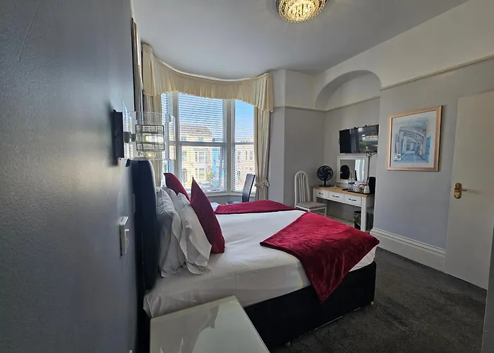 Clifton Villa -