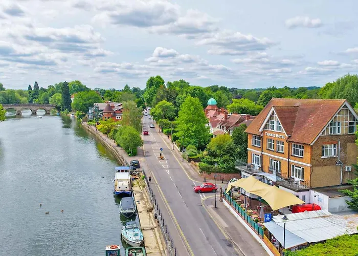 Uno Thames -Reopened Brand New Again -Free Parking