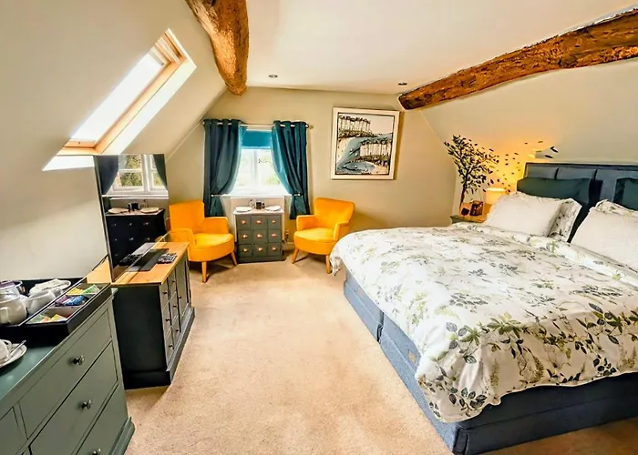 Worralls Grove Guest Farm House