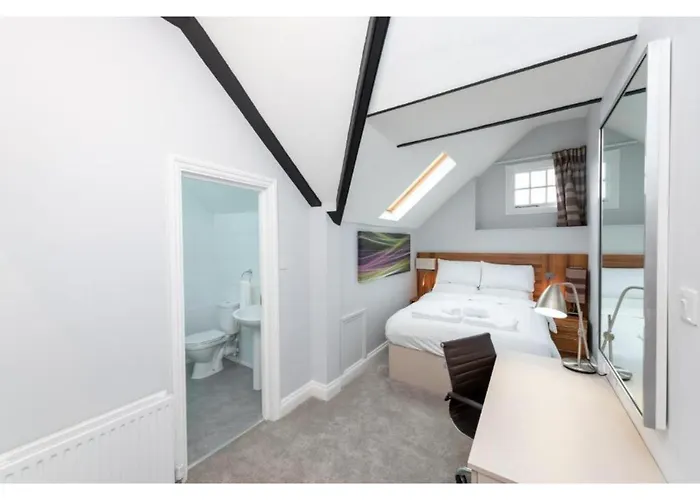 Heathrow Slough Hotel And Suites