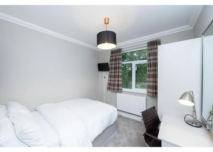 Heathrow Slough Hotel And Suites
