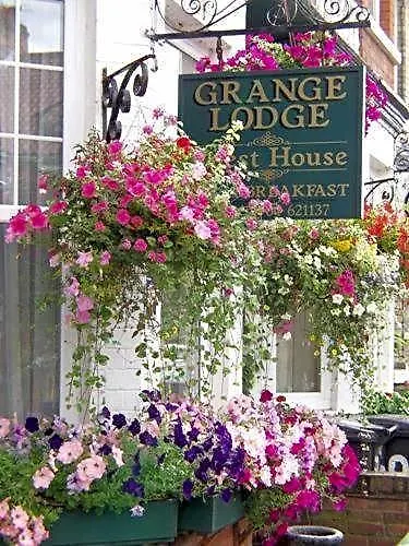 Grange Lodge