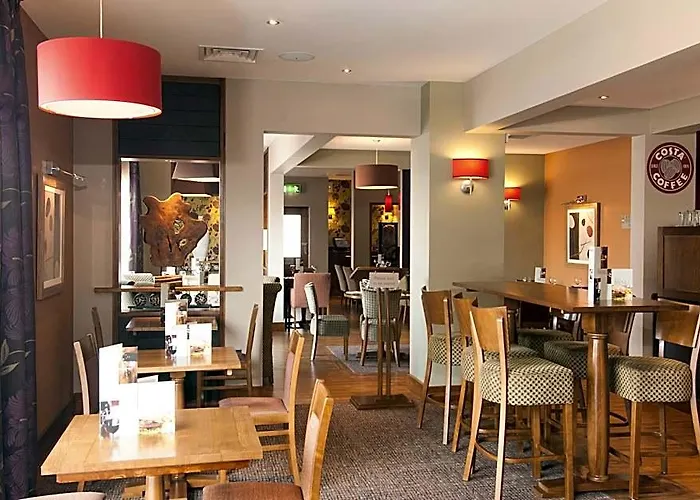 Premier Inn Exeter Central St. Davids